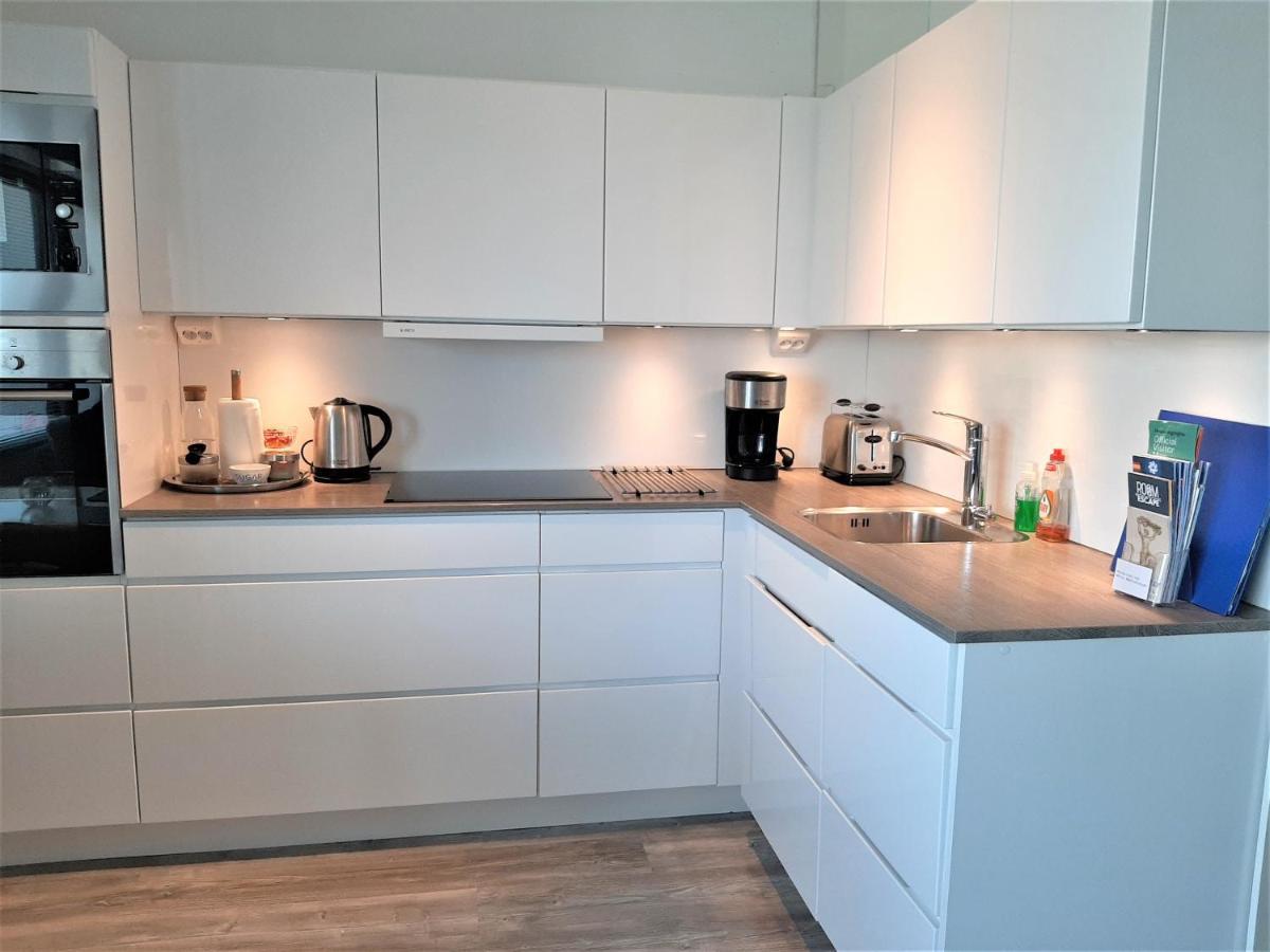 Seaside Downtown Apartment With Private Parking Helsinki Kültér fotó